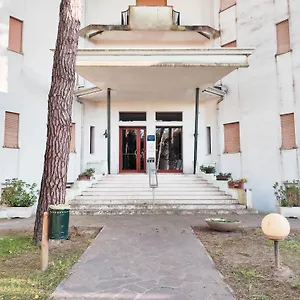 Ariston Fronte Mare Apartment Lido di Jesolo
